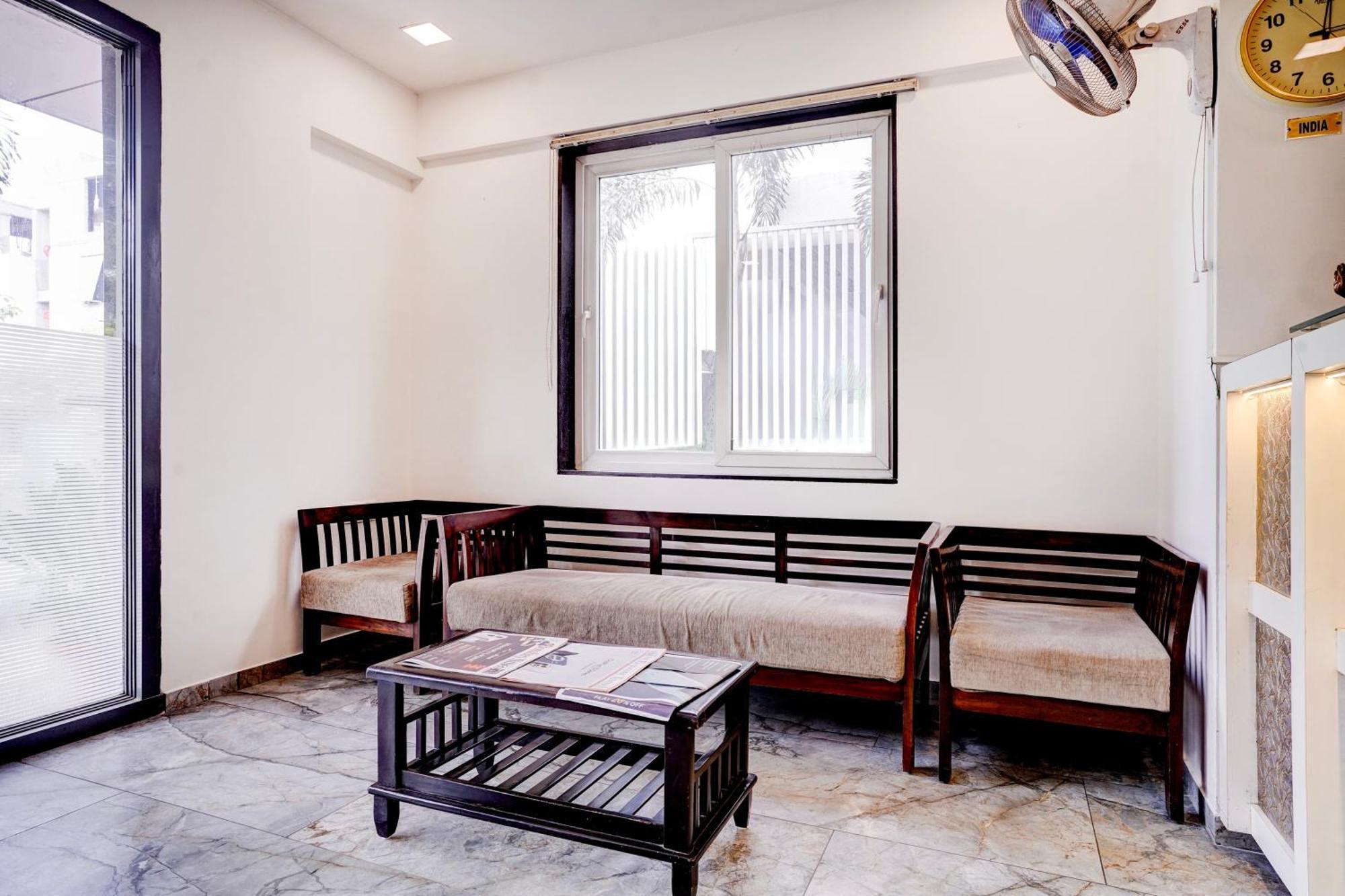 Townhouse Oak Kopar Khairane Navi Mumbai Formerly Ivy Hotel Extérieur photo